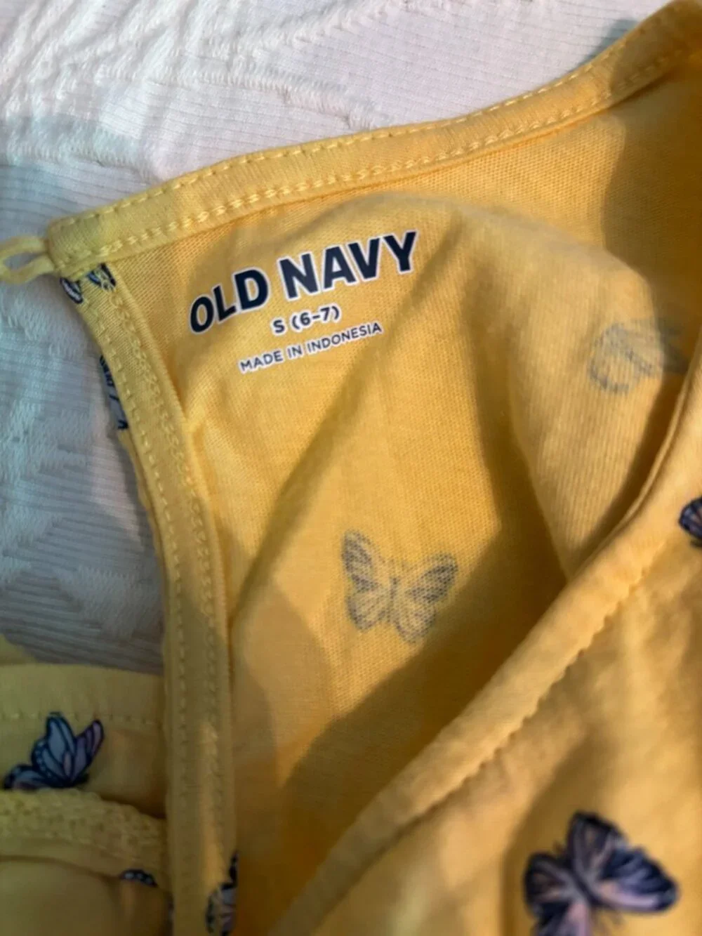 Old Navy Girls Romper, Size S (6-7), Yellow with butterflies